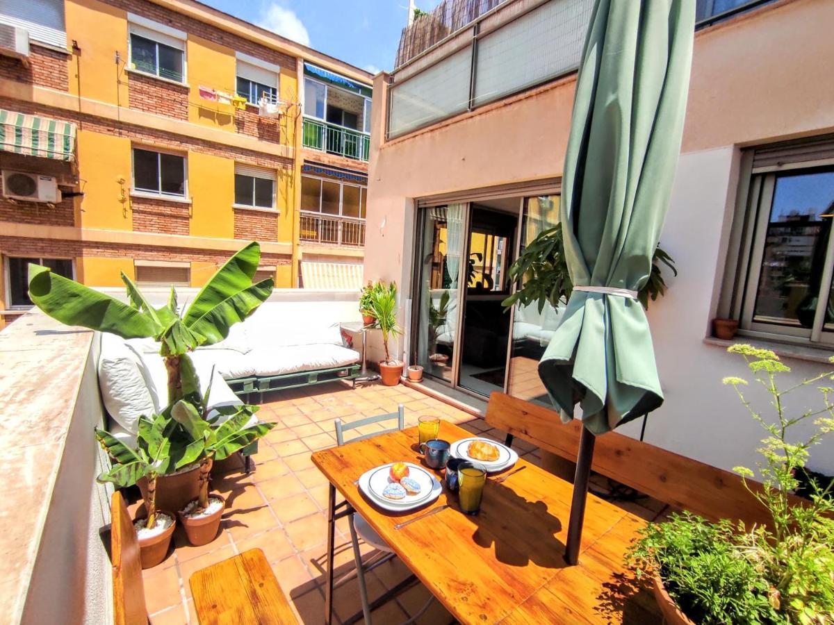 Manuela Nogales Apartments! マラガ エクステリア 写真