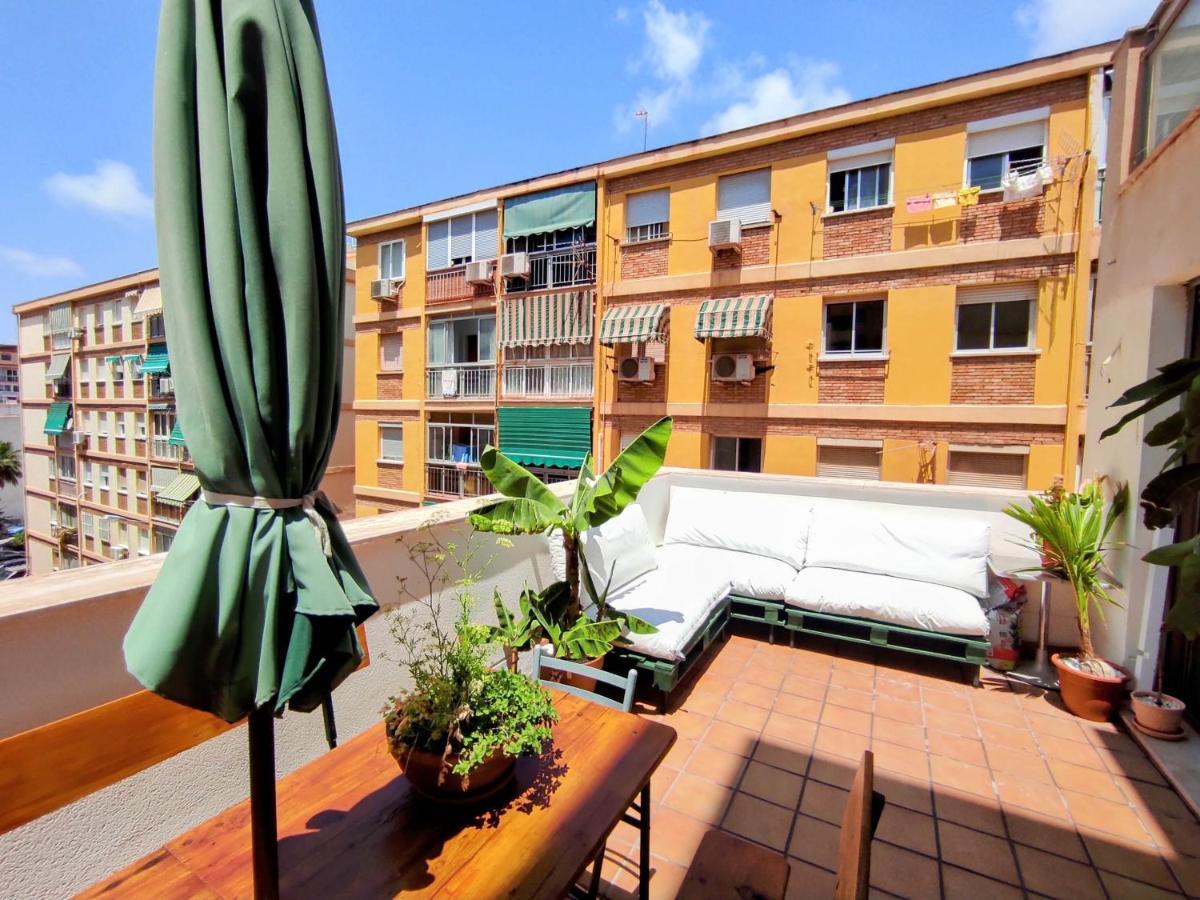 Manuela Nogales Apartments! マラガ エクステリア 写真