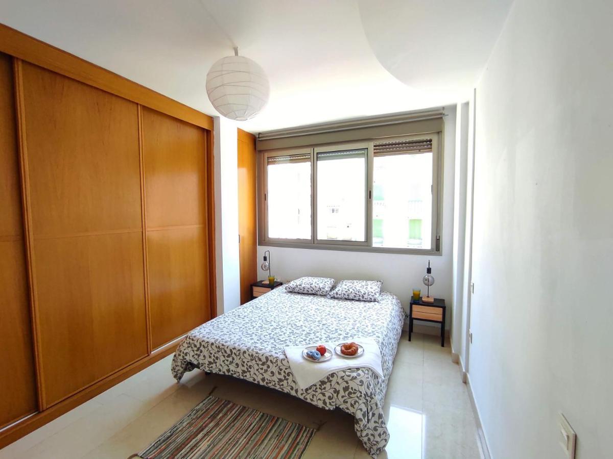 Manuela Nogales Apartments! マラガ エクステリア 写真
