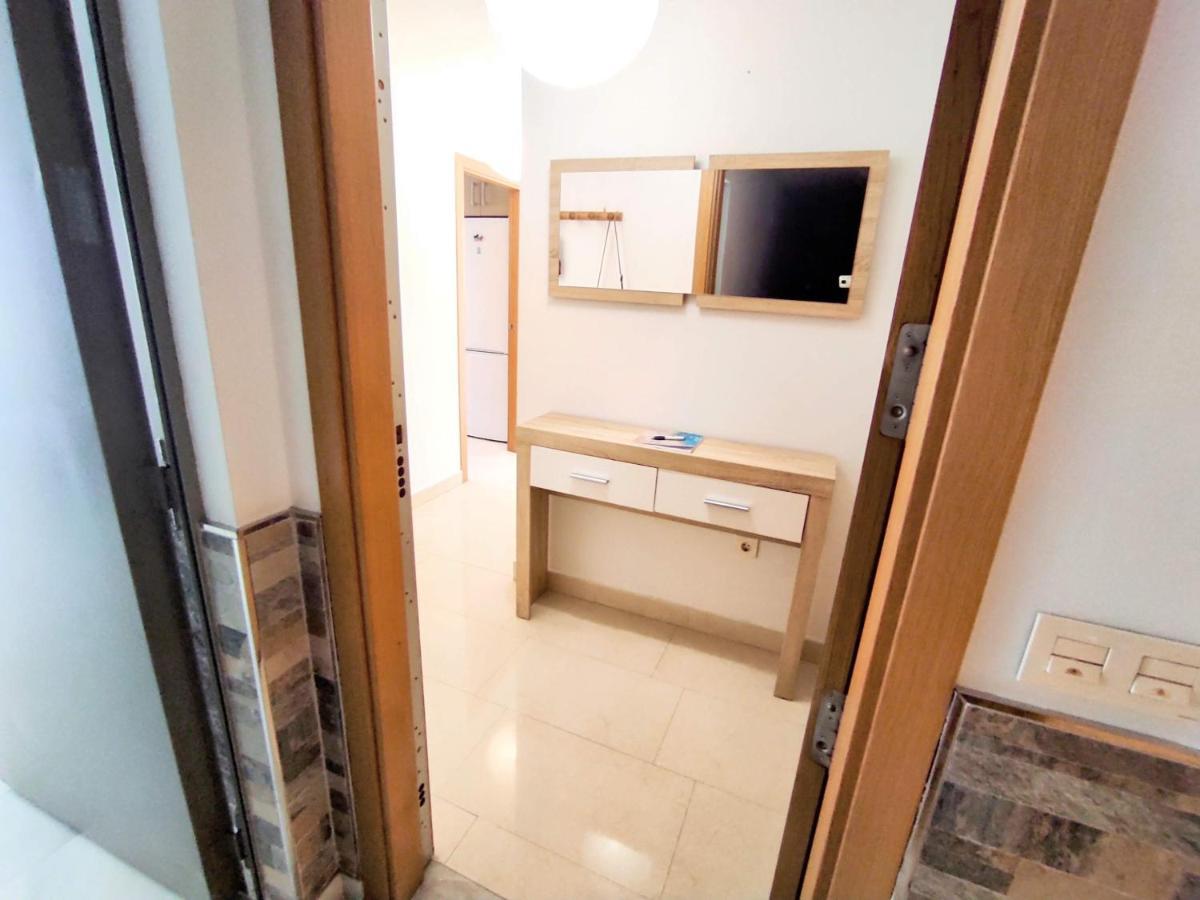Manuela Nogales Apartments! マラガ エクステリア 写真